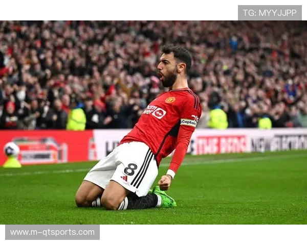 舍什科失单刀伤退,曼联10人应战险守平局 舍什科失单刀伤退,曼联10人应战险守平局